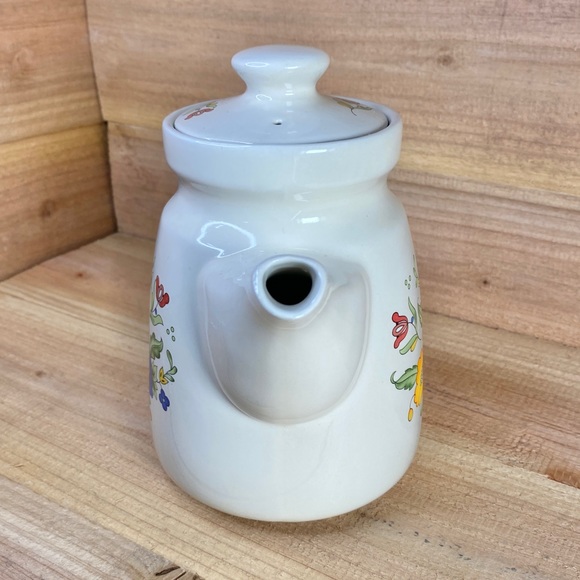 Provincial by Home Concepts Stoneware Teapot Floral Pattern Made in Korea - Picture 2 of 9